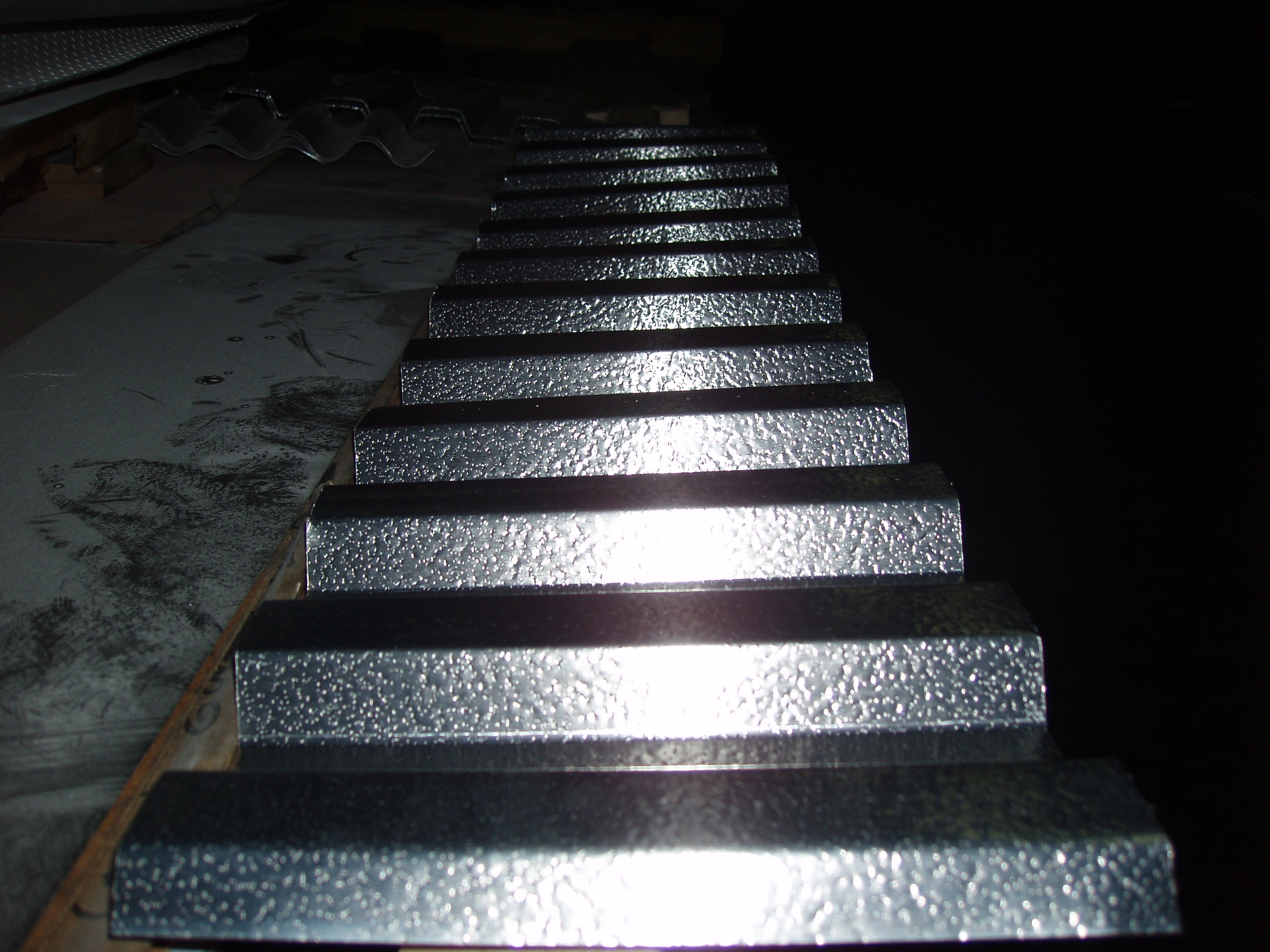 4"-RIB Aluminum Stucco-Embossed        